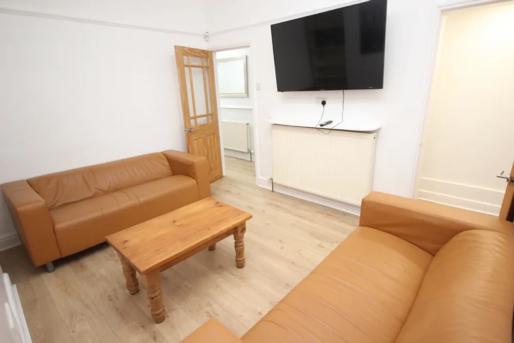 Bagot Street, L15